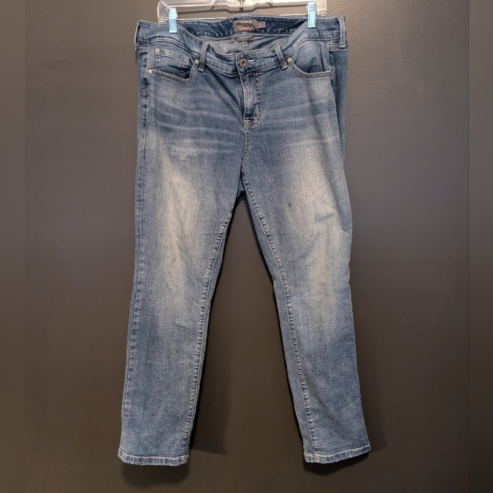 Torrid Boyfriend Straight Leg Jeans Sz 14R